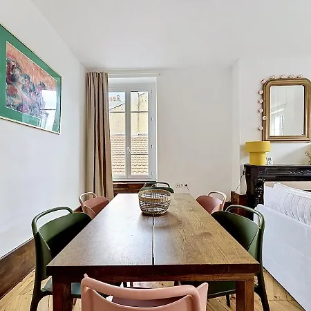 Apartment Hyper Centre Cachet Ancien 6 Voyageurs Wifi !