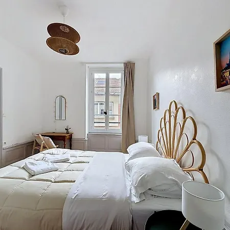 Apartment Hyper Centre Cachet Ancien 6 Voyageurs Wifi !